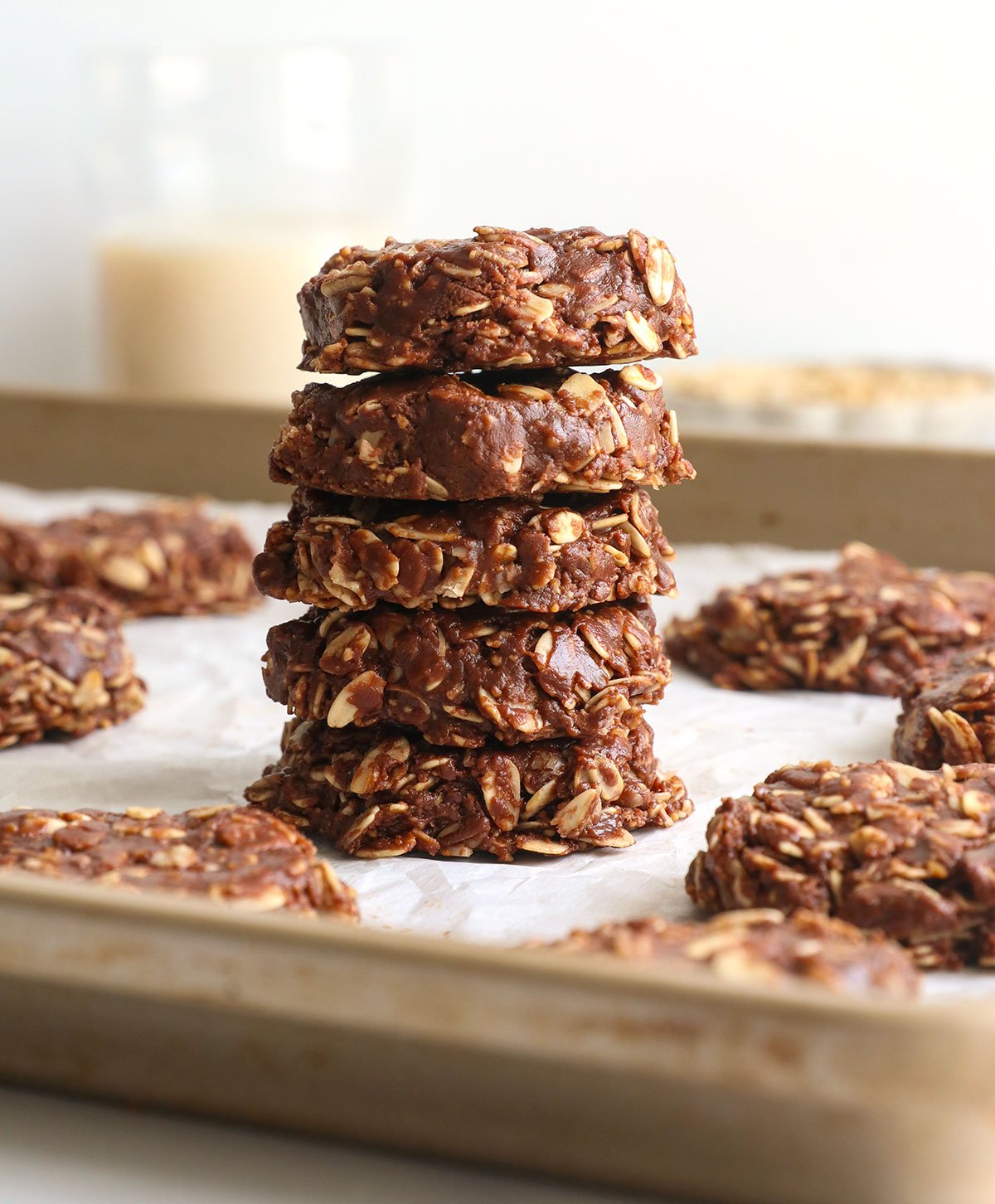 Refined Sugar-Free: Your Quick Guide to No-Bake Vegan Cookies